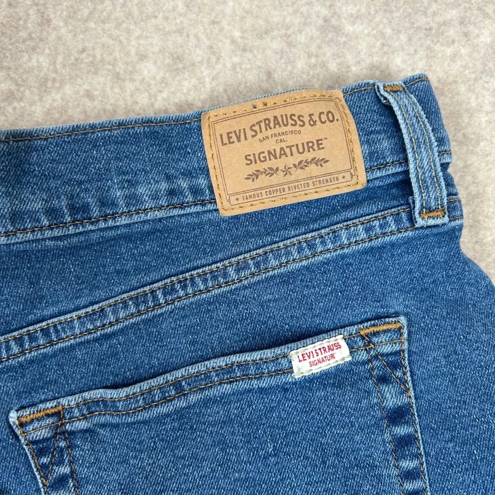 Signature by Levi Strauss signature by